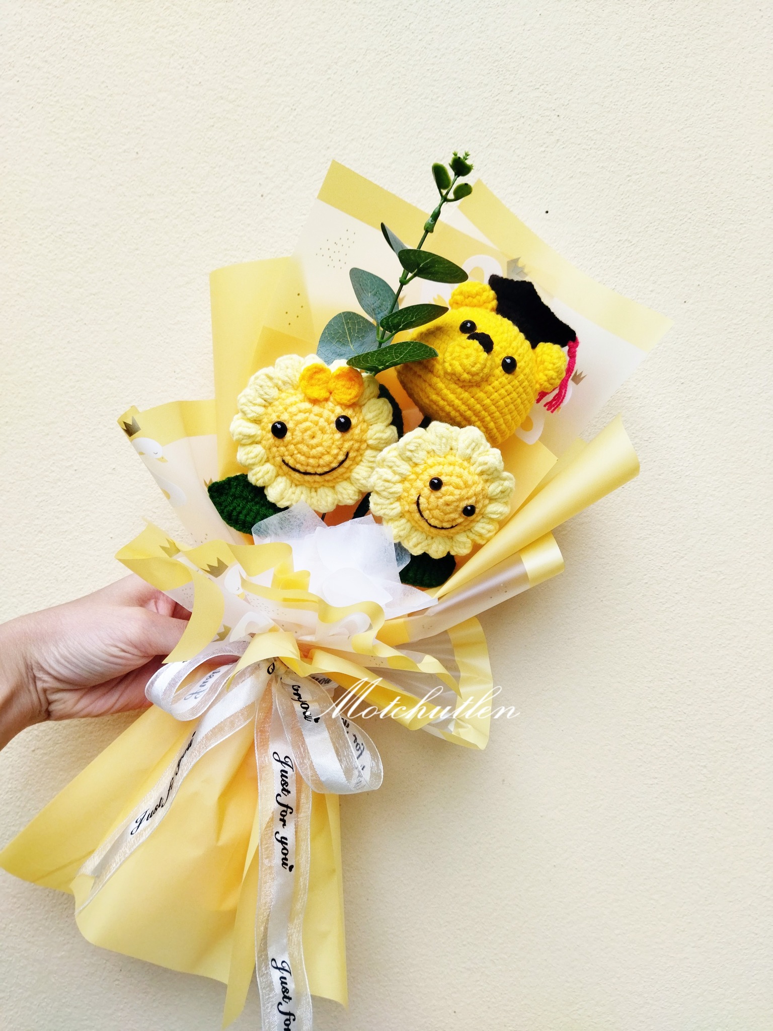 Bó Hoa Tốt Nghiệp Gấu Mix Hoa Hướng Dương - Hình ảnh 2