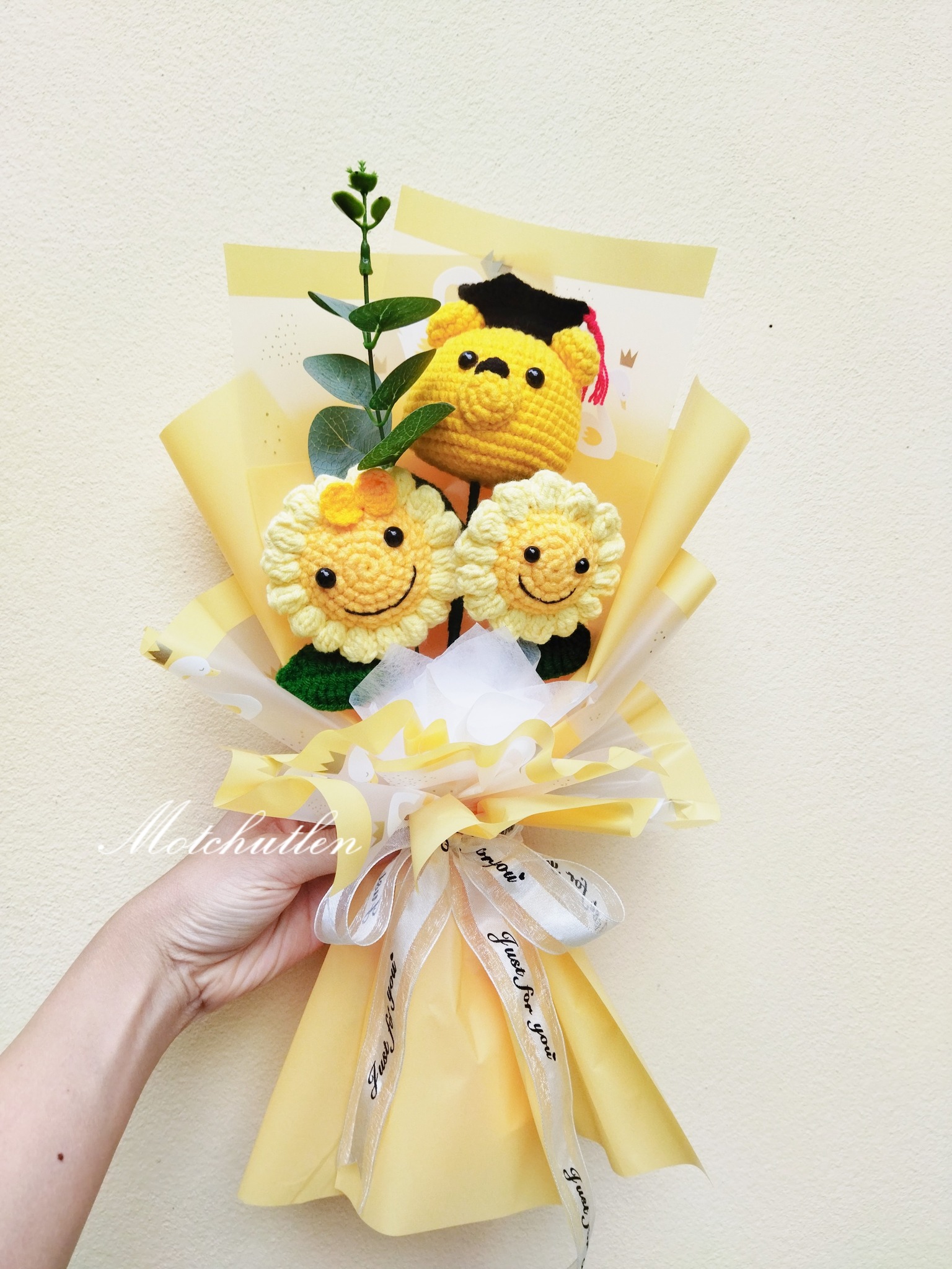 Bó Hoa Tốt Nghiệp Gấu Mix Hoa Hướng Dương - Hình ảnh 3